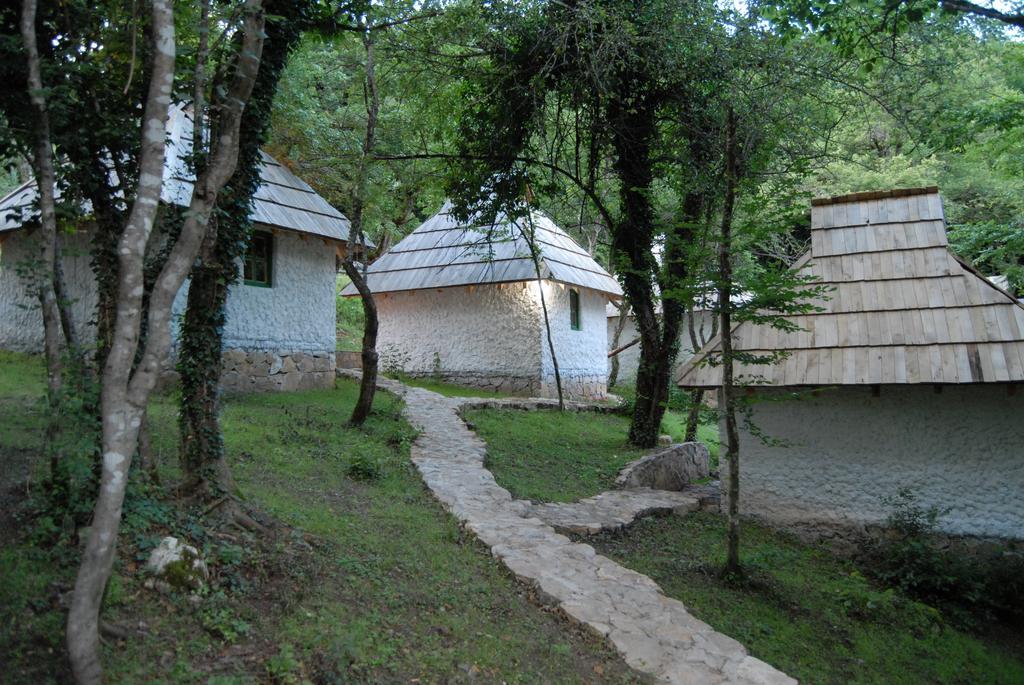 Camp Divlja Rijeka Hum Quarto foto