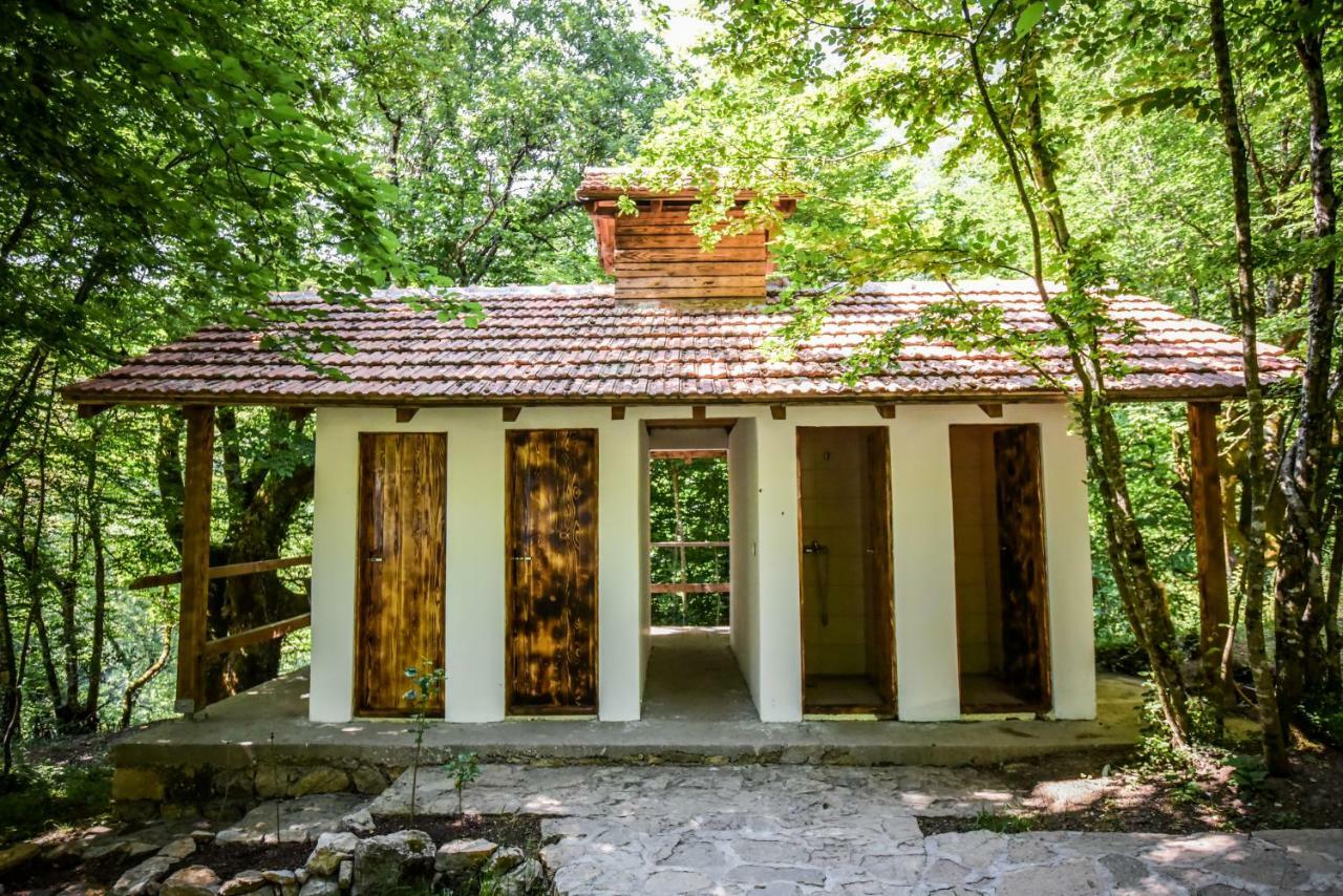 Camp Divlja Rijeka Hum Exterior foto